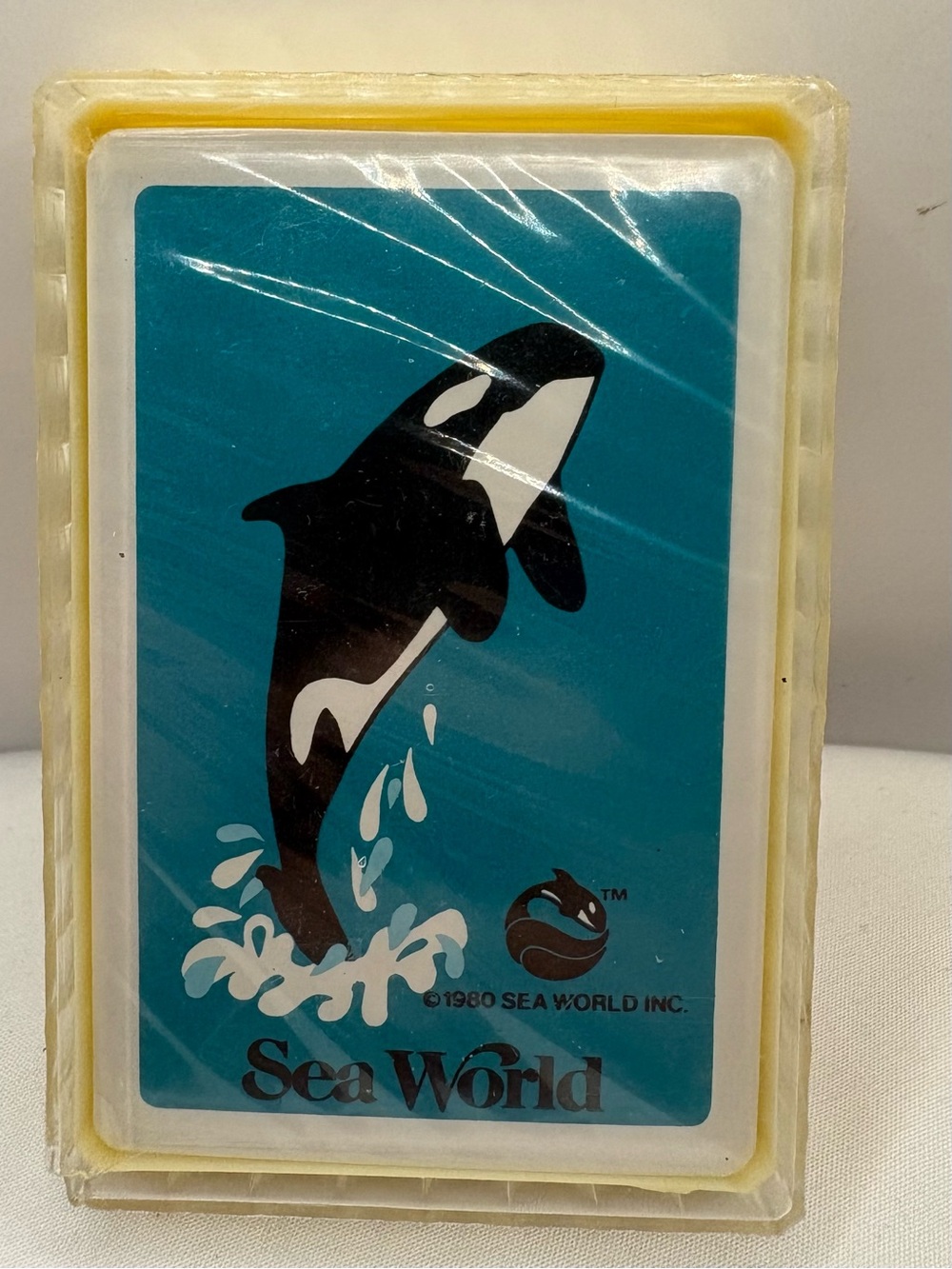 Vintage 1980 Sea World Playing Cards w Plastic Case Made in Hong Kong